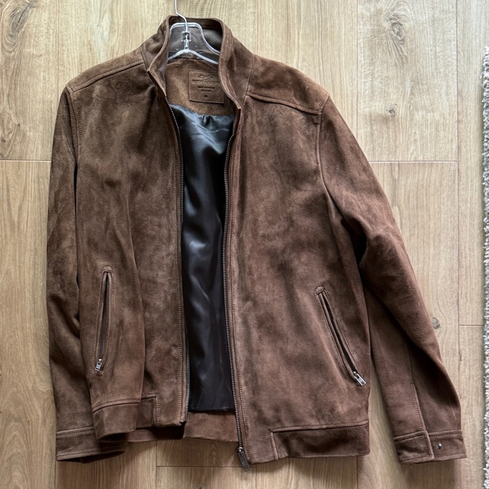 Rodd & Gunn Dark Brown Suede Jacket. Brand new. No tags. Never worn.